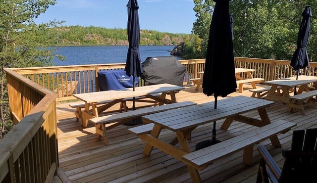 Saganaga Lodge Small Room #4