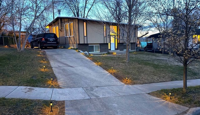 Sagar BnB - Comfy 5-bed 3-bath house ~30mins from Ski/Hiking areas, Sandy, UT.
