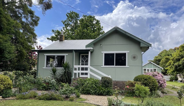 Sage Cottage - A Perfect Place to Revive and Enjoy Morton National Park