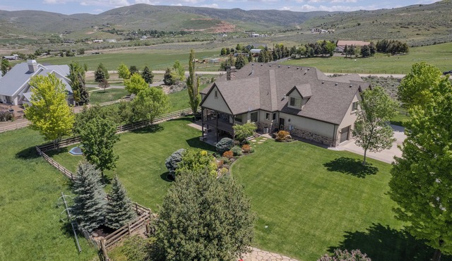 Sage haven lux lodge, sleeps 24, firepit, 7br5.5ba