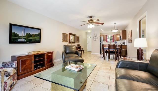 Sage Suite I - Safe, Cozy & Pet Friendly.