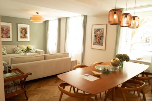 Sage Suite Zürich - 78 qm, 2 Schlafzimmer & Zugang zur Dachterrasse nahe ETH