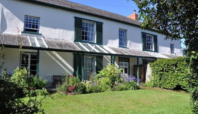 Sages - Regency country villa in heart of Dolton