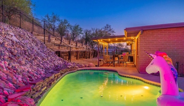 SaguarOasis by Velo - Hilltop Private Resort Home