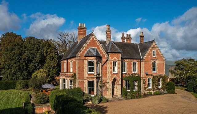 Saham Grove Hall by Group Retreats