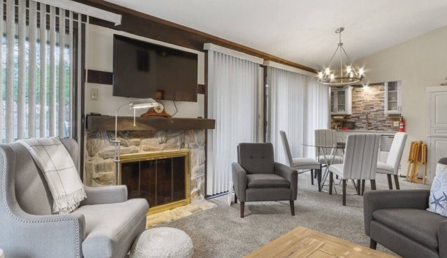 Sail Away @ Abbey Springs |Golf Cart |Golf Course |Wooded View |Wraparound Deck |Pool |Tennis |Beach