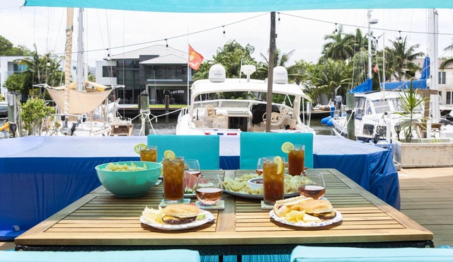 Sail Away III-Family Getaway | Beach | BBQ | Waterfront