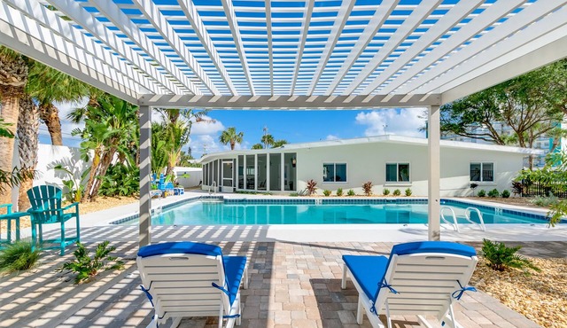 SailAway House, 200 Yards to Cocoa Beach, Sleeps 8 Adults, 3 Kids, Private Pool