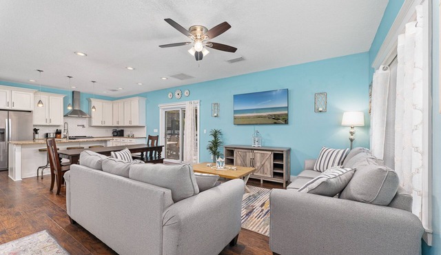 Sailing Mood | Pet Friendly Beach House with Grill - Near Golf + Beach
