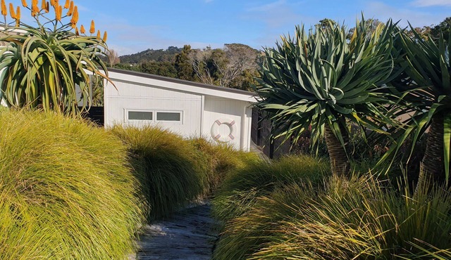 Sailors Cottage - Oneroa Village Cottage