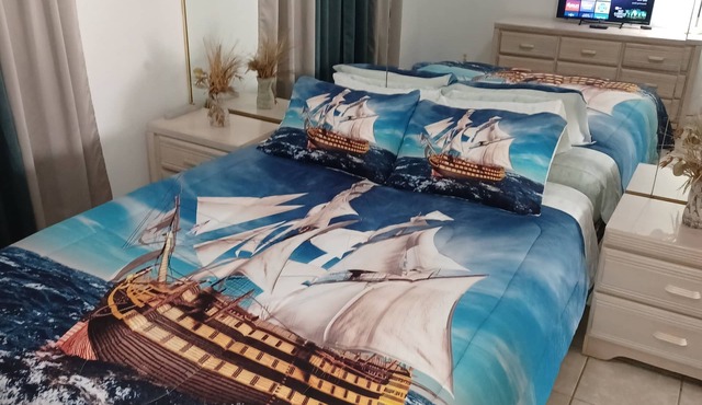 Sailors Cove Mins to the Beach Family Condo