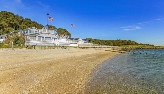 Sailors Delight Beach House:Private Beach, Vineyards,Farm Stands, North Fork