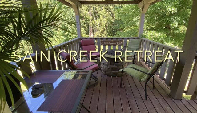 Sain Creek Retreat at Hagg Lake, OR, 1 BDR/1BATH secluded Cabin sleeps 3 with AC