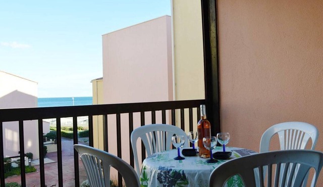 Saint Pierre la Mer, 2-room appt, cabin, sleeps 6, near beach, pets allowed