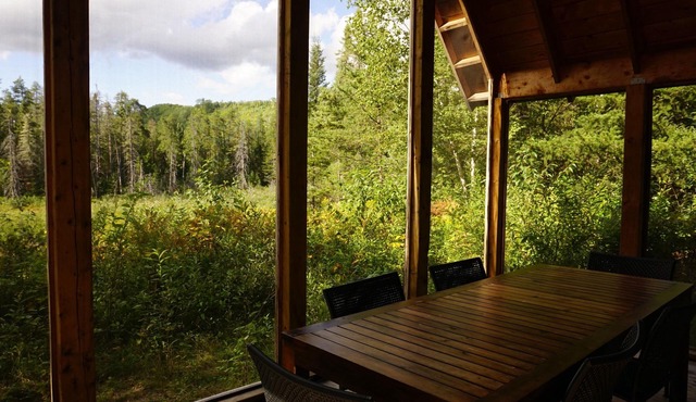 Saint Alexis Des Monts: Chalet - Saint-Alexis-des-Monts