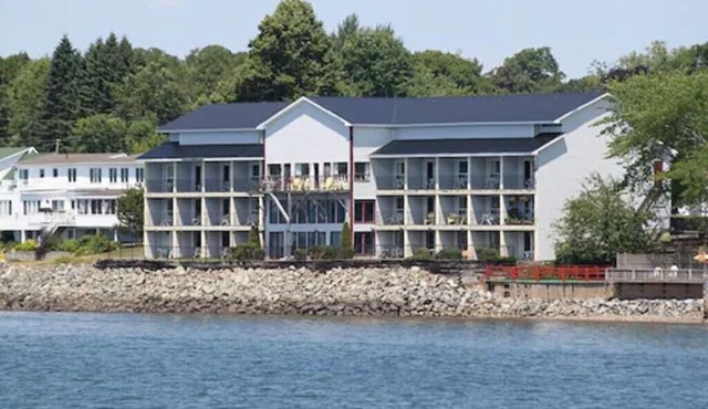 Saint Andrews Inn & Suites