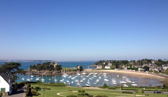 Saint-Briac sea view. Large traditional captain's house
