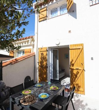 Saint Cyprien jolie maison climatisee avec une grande terrasse