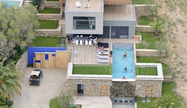 Saint Florent beautiful contemporary house of architect