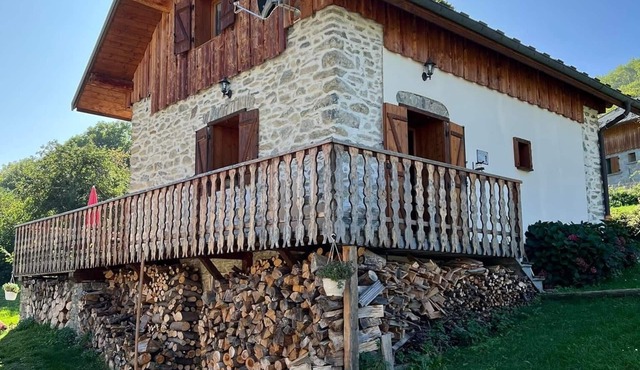 Saint Alban Des Villards: Chalet Ambiance Montagne