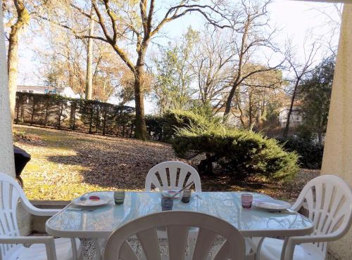 Saint Georges de Didonne - STUDIO CABINE - résidence boisée proche PLAGE