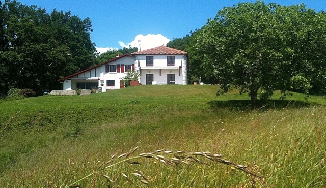 Saint-Jean-de-Luz - Ciboure: a haven of peace between sea and mountain.