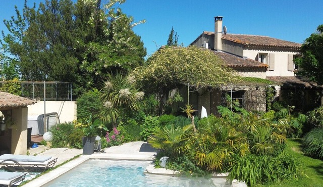Saint Lary en Provence - spacious holiday house with beautiful prive pool