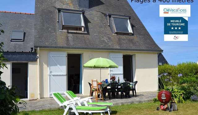 SAINT MALO beaches 400 m away, quiet residential area, garden, wifi, shops