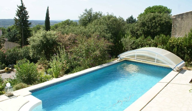 Saint-Maximin: Pool & Peace