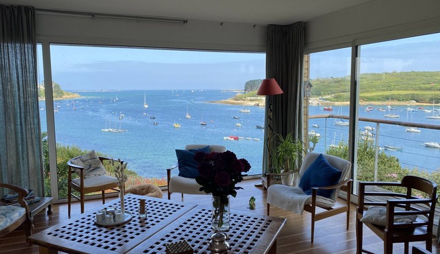 Saint Pabu: villa feet in water, 10 people