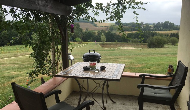 Saint Pastour a home with a view & hot tub