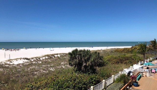 Saint Petersburg/Treasure Island Ocean Front Beach Resort