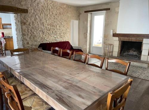 Saint Pierre de Maillé 86260 Maison