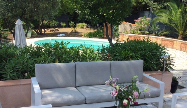 Saint Raphael beautiful villa 170 m2 swimming pool, very quiet, comfortable, residential