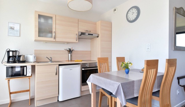 Sainte Hune Loft Katel Studio Apartment with Mountain View, Shared Terrace & Wi-Fi