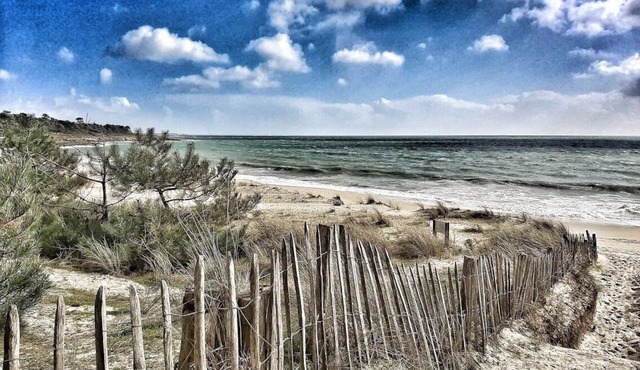 Sainte-Marine, sunny house by the sea