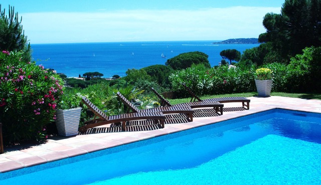 Sainte-Maxime: beautiful Villa with Spa, swimming pool and amizing view of gulf of St Tropez