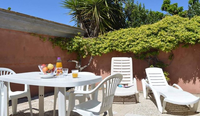 Sainte-Maxime Renovated Studio with Air Conditioning and Parking