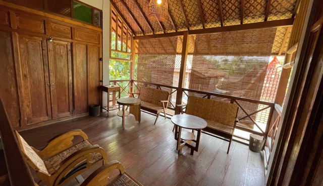 Saka Homestay Boutique & Cafe