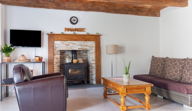 Saléànou - Two Bedroom House, Sleeps 4