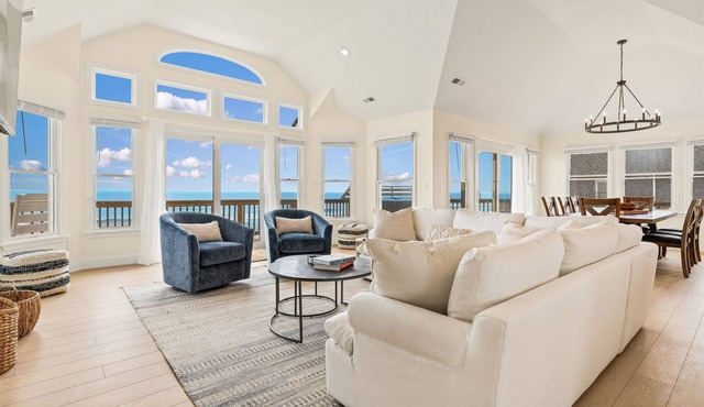 SALE! Luxury Oceanfront HGTV Retreat | Hot Tub, Game Room