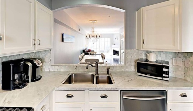 ★SALE★3BD2BA Carpinteria ★Walk to Downtown & Beach