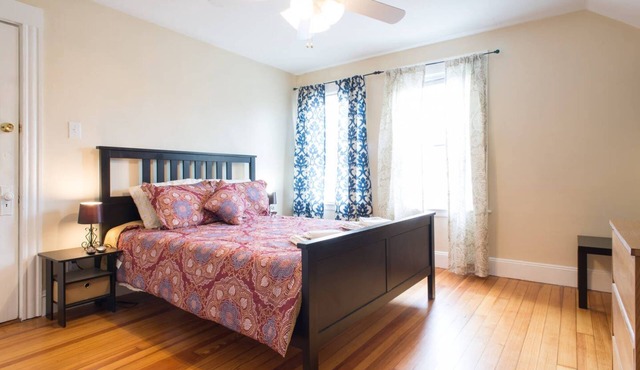 Salem 3rd floor 3BR Apartment