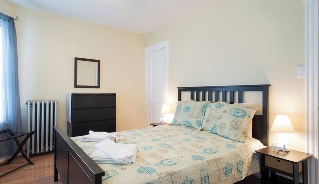 Salem Spacious First Floor 3-4BR!