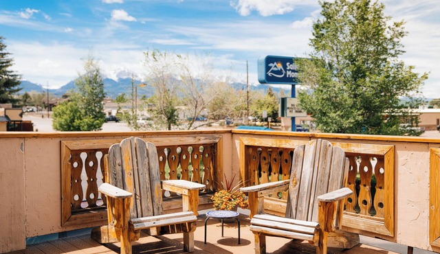 Salida Inn & Monarch Suites