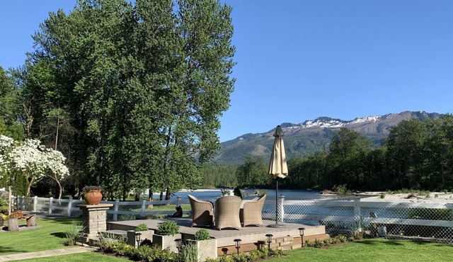 Salmon Beach Retreat: Luxurious riverfront home w/ private sandy beach!