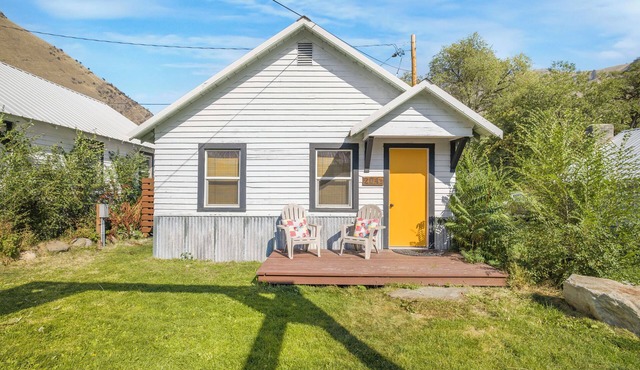 Salmon River Cabin #204