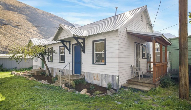 Salmon River Cabin #210