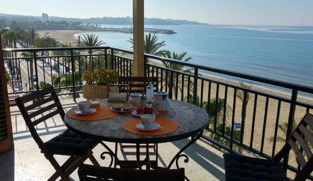 Salou MAGNIFICENT SEAVIEW, beachfront