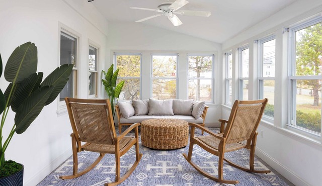 Salt & Cedar Steps to Beach Spacious deck